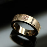 handgravyr-ring-monogram-text-initialer-1