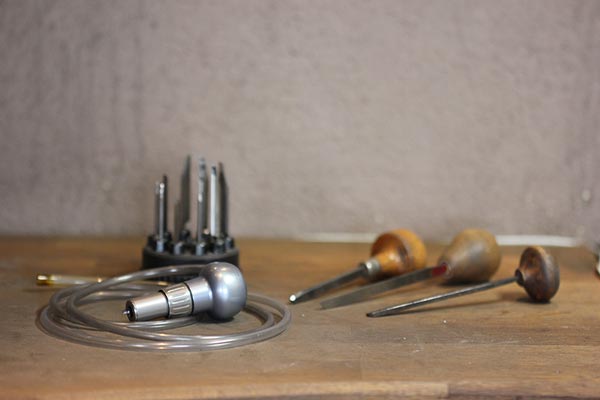 handgravyr-verktyg-sticklar